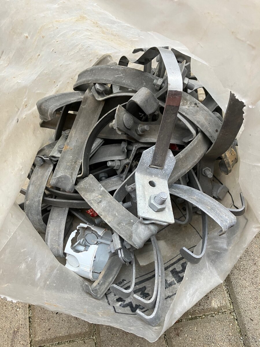 TREMIS: podpěra vedení na hřebenáče - 2