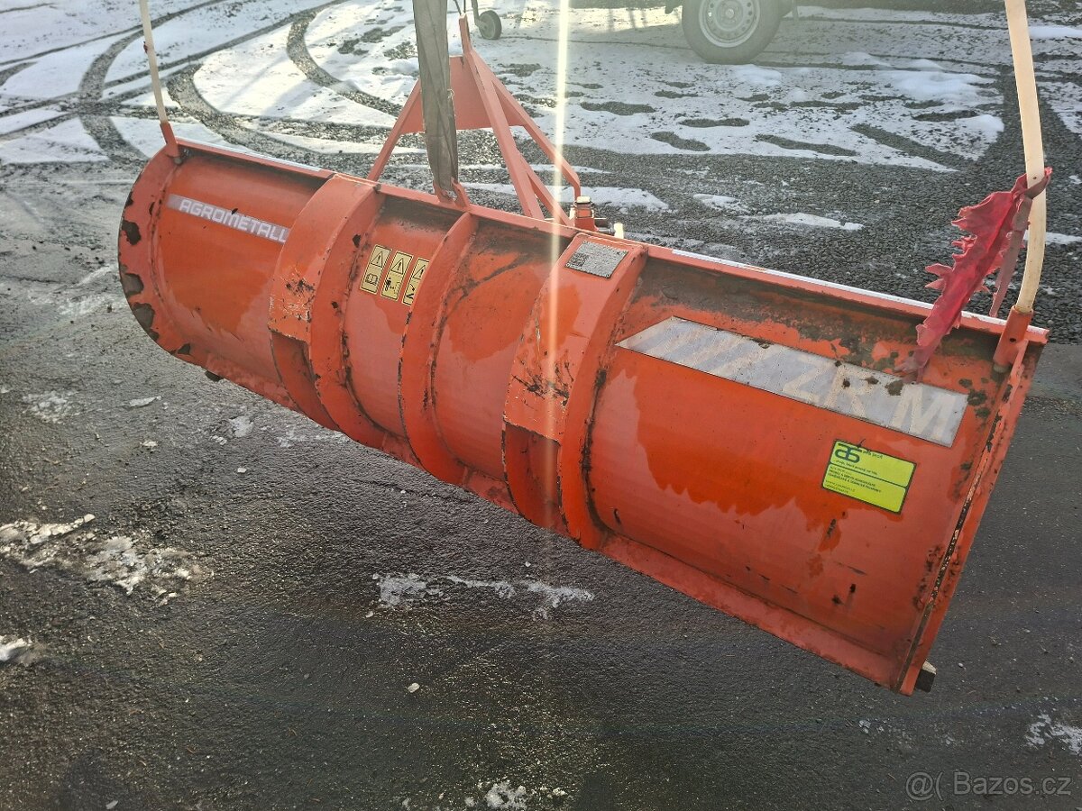 Sněhová radlice za menší traktor - 2