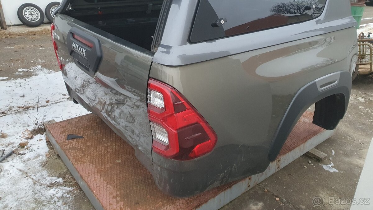 TOYOTA HILUX INVINCIBLE DC - korba - 2