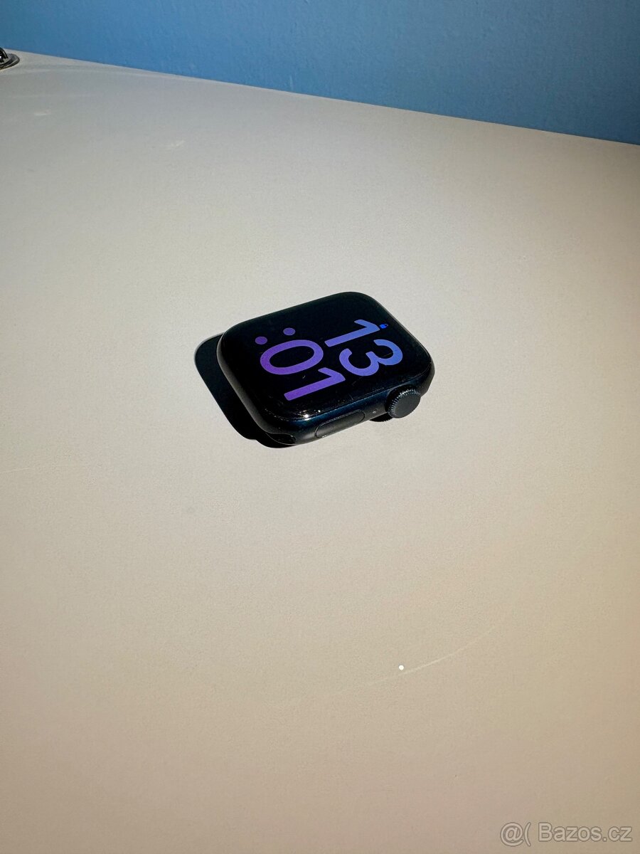 Apple Watch SE 40mm 2.generace - 2