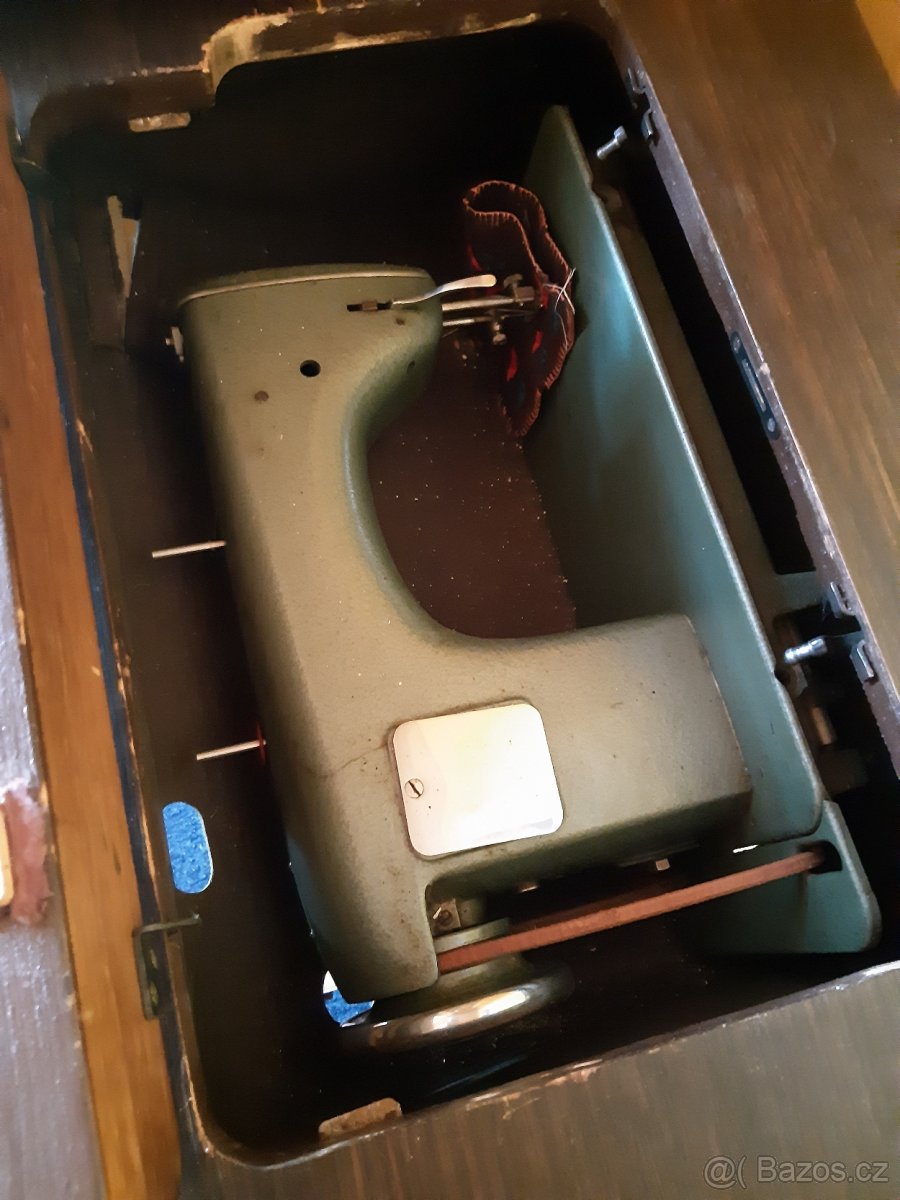 Šicí stroj Minerva - 2