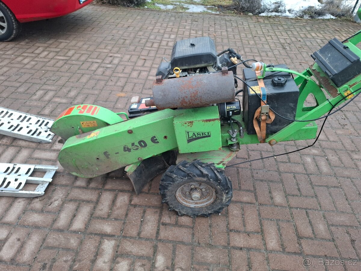 Fréza na pařezy Laski - 2