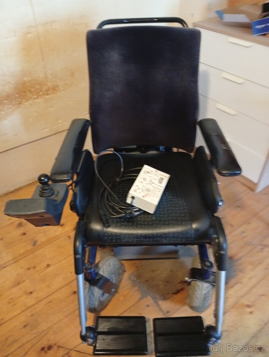 Vozík invalidní elektrický - 2