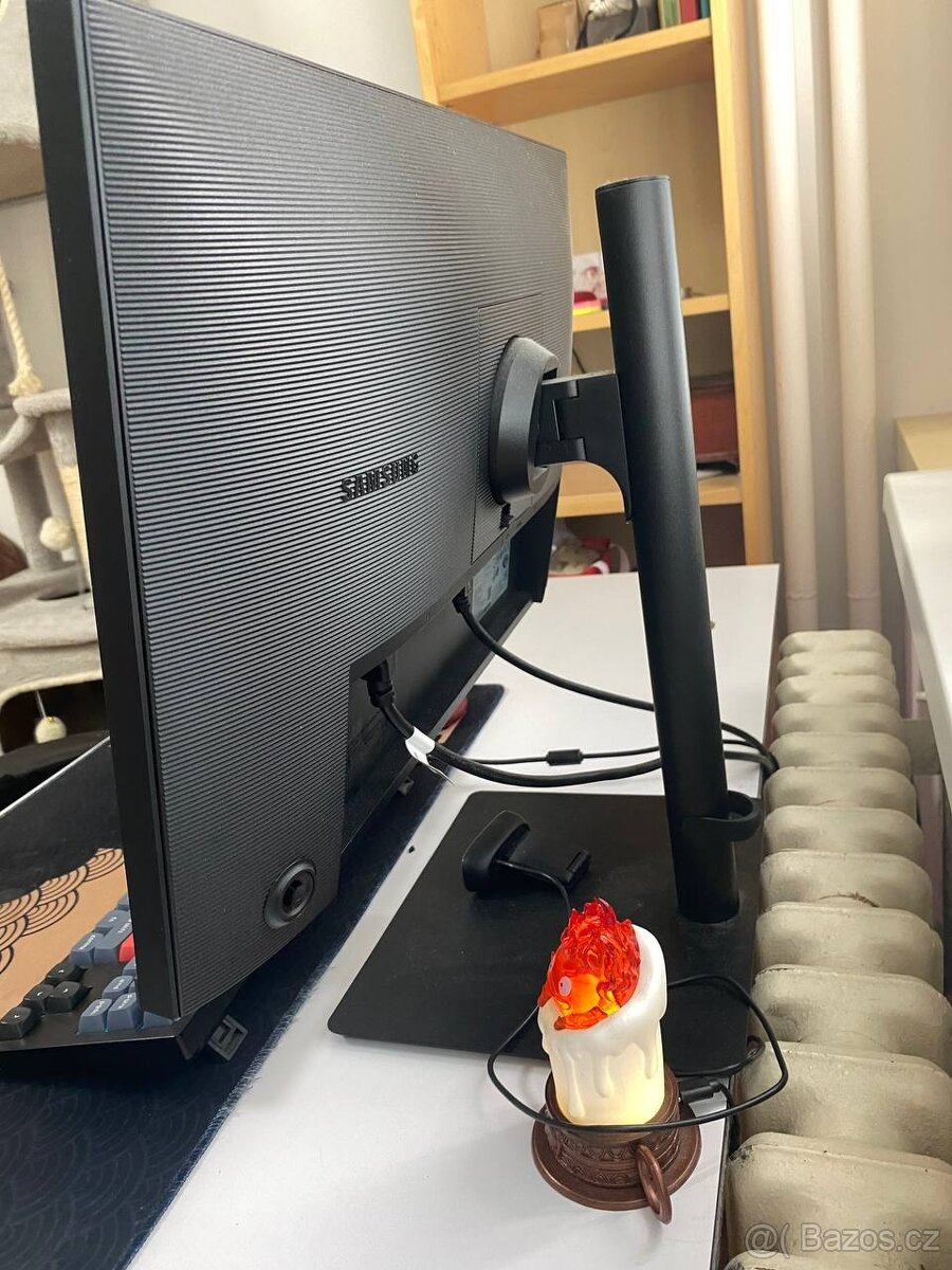 24" Samsung S43GC - 2