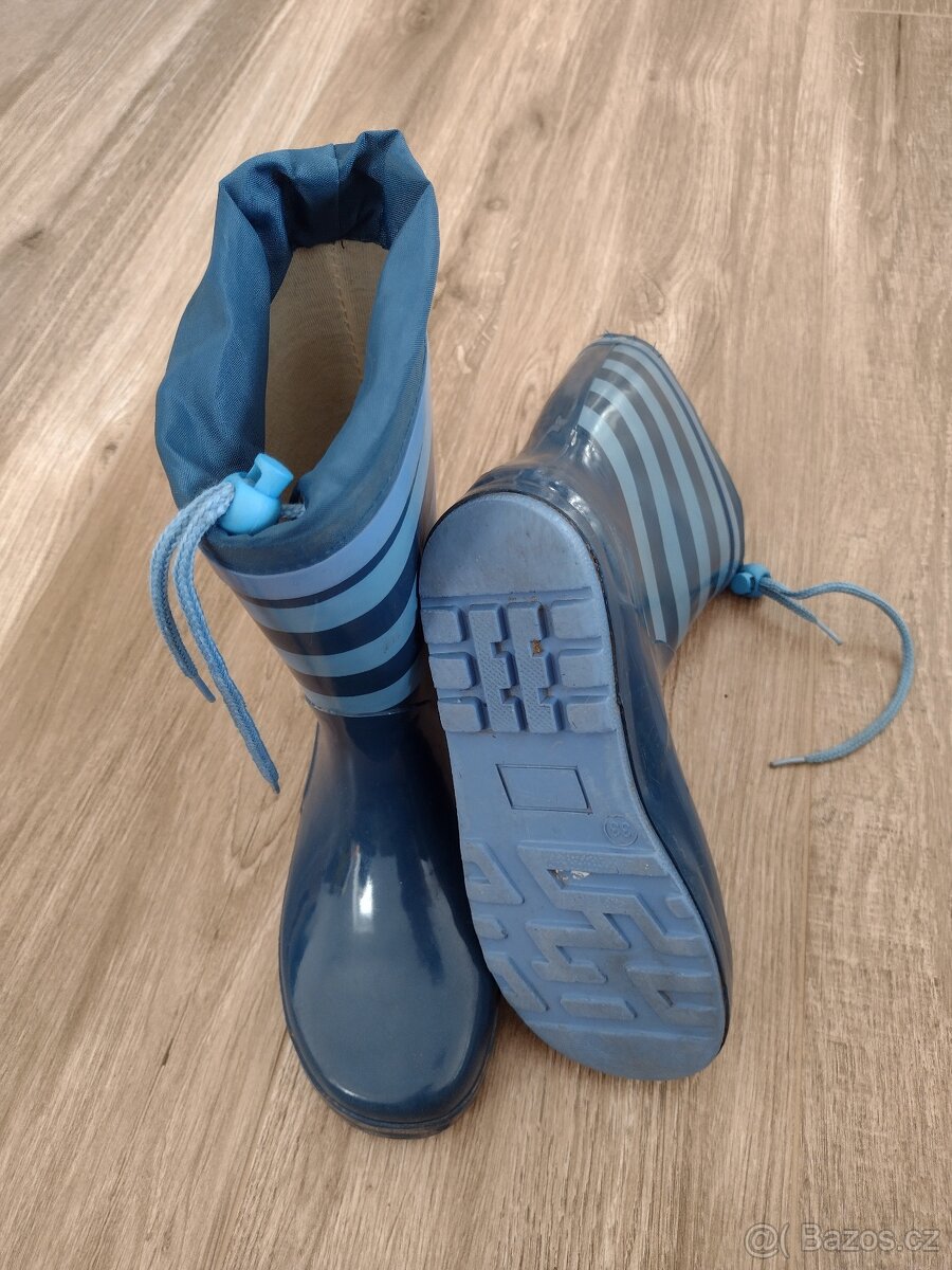Chlapecké gumovky EU 33 - 2