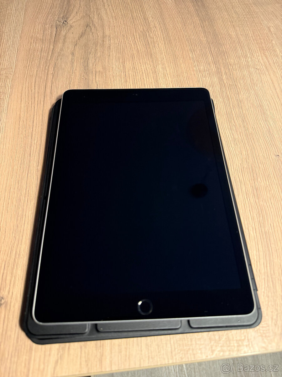 iPad (9th Generation) Wifi stříbrný - 2