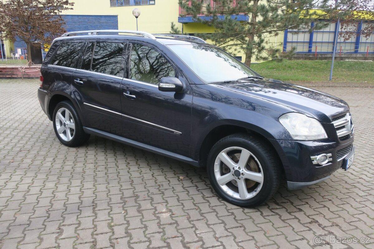 MERCEDES GL 320 CDI 4MATIC, 7 MÍST - 2