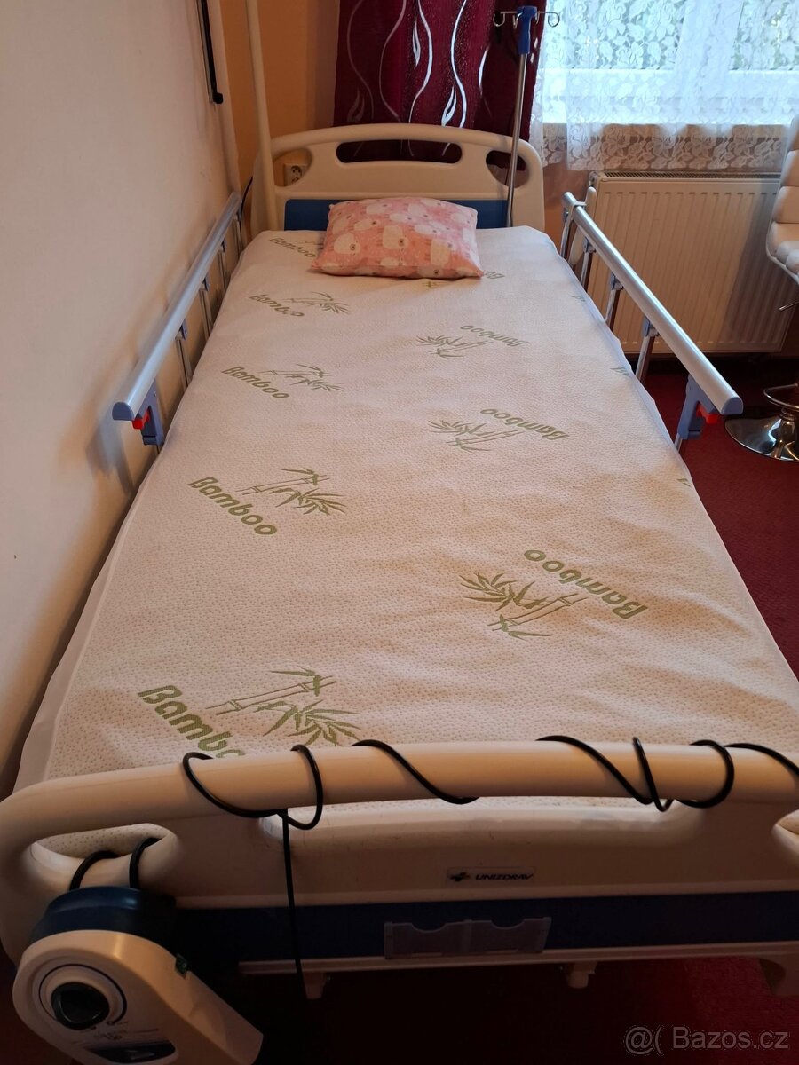 Zdravotní elektrická polohovací postel - 2