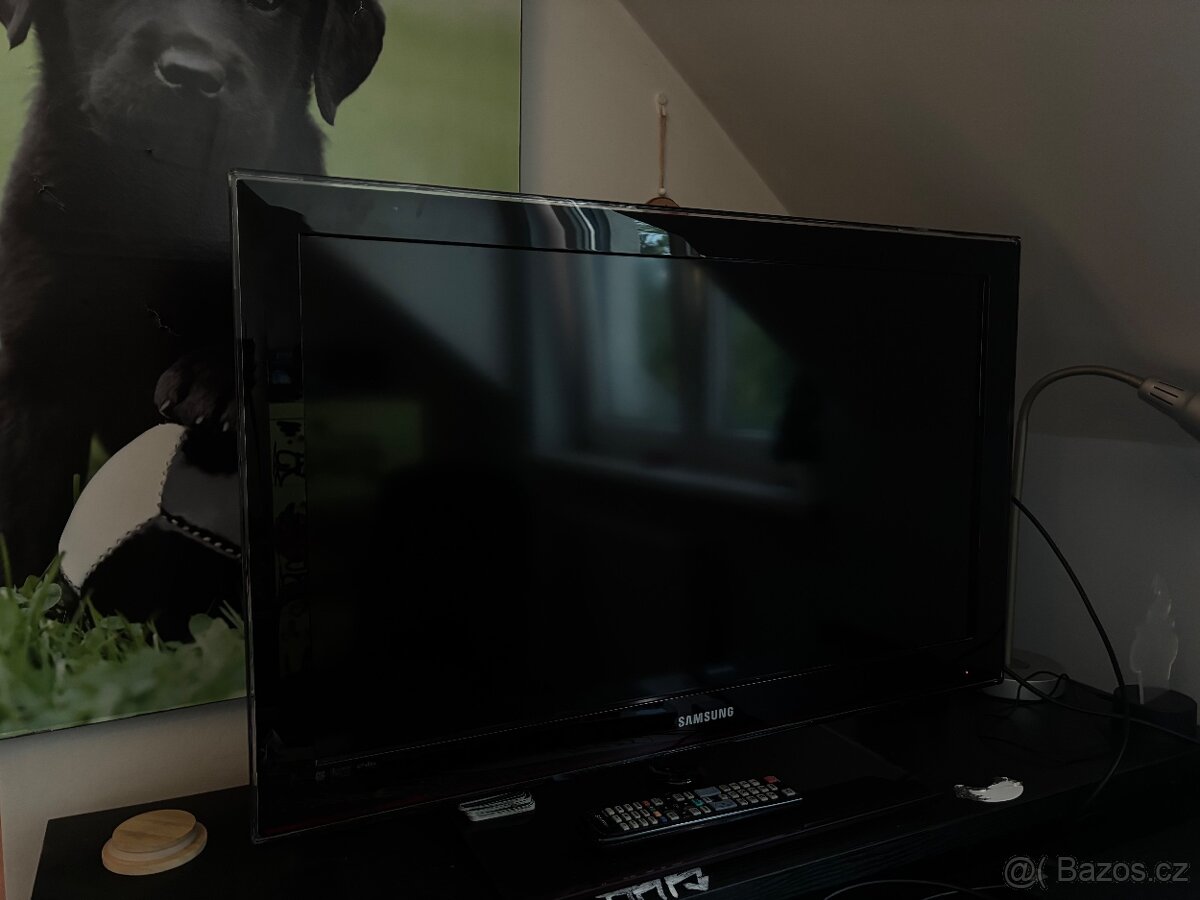 prodám televizi Samsung LE40B530 - 2