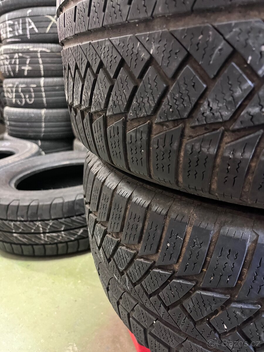 235/55 r17 zimni 2xkusy - 2