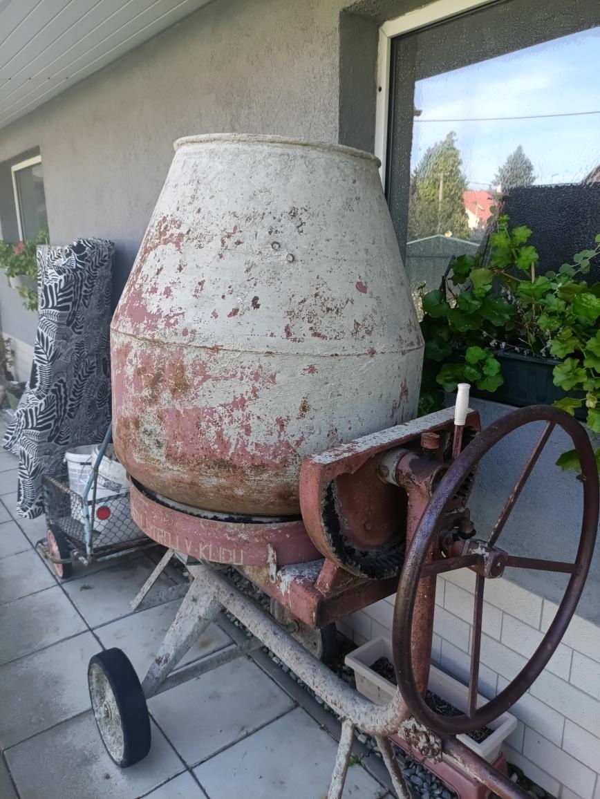 Velká stavebni michačka 380 w - 2
