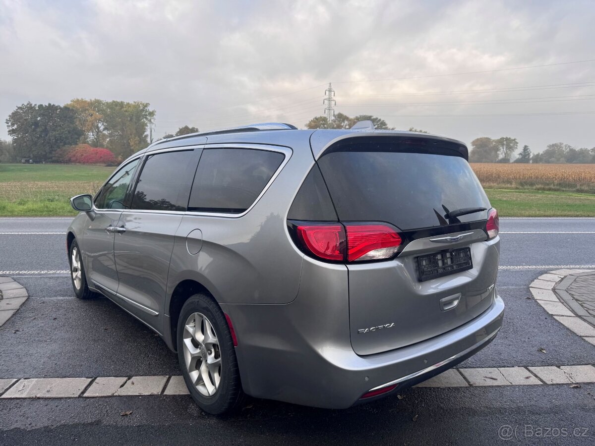 Chrysler Pacifica 3,6 RU Panorama Limited 2020 - 2
