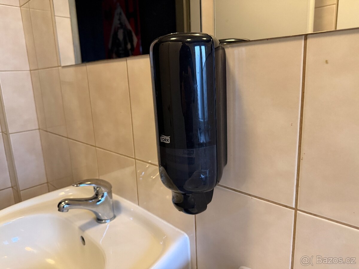 Tork S4 dávkovač tekutého mýdla - 2