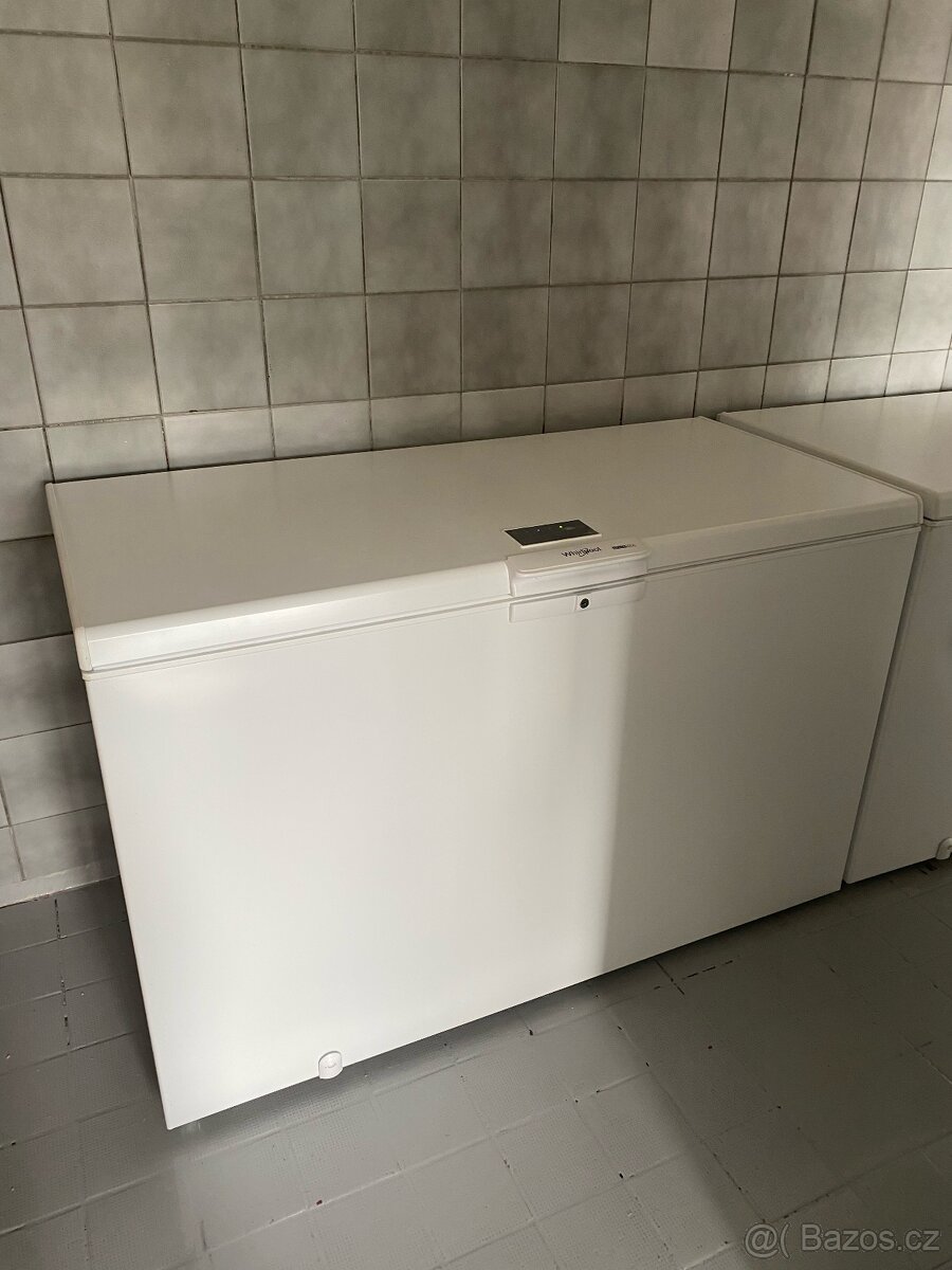 Prodám 2 kusy pultové mrazničky Whirlpool WHE31352 - 2