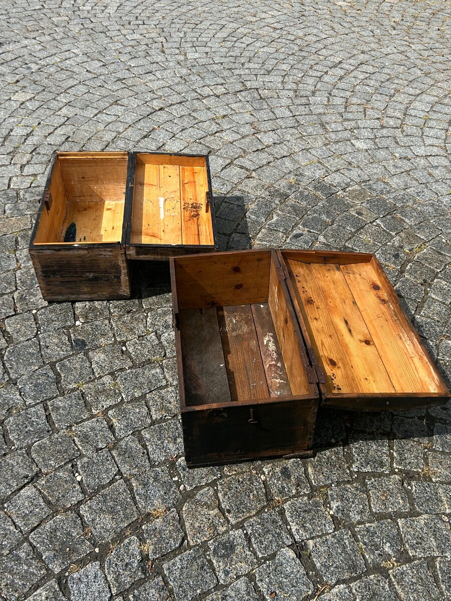 Dřevěné vojenské kufry - 2