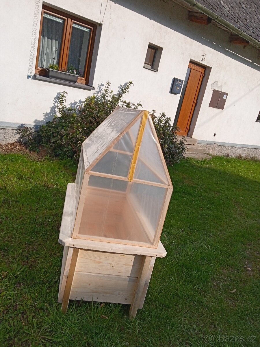 Vyvýšené záhony a truhlíky - 2