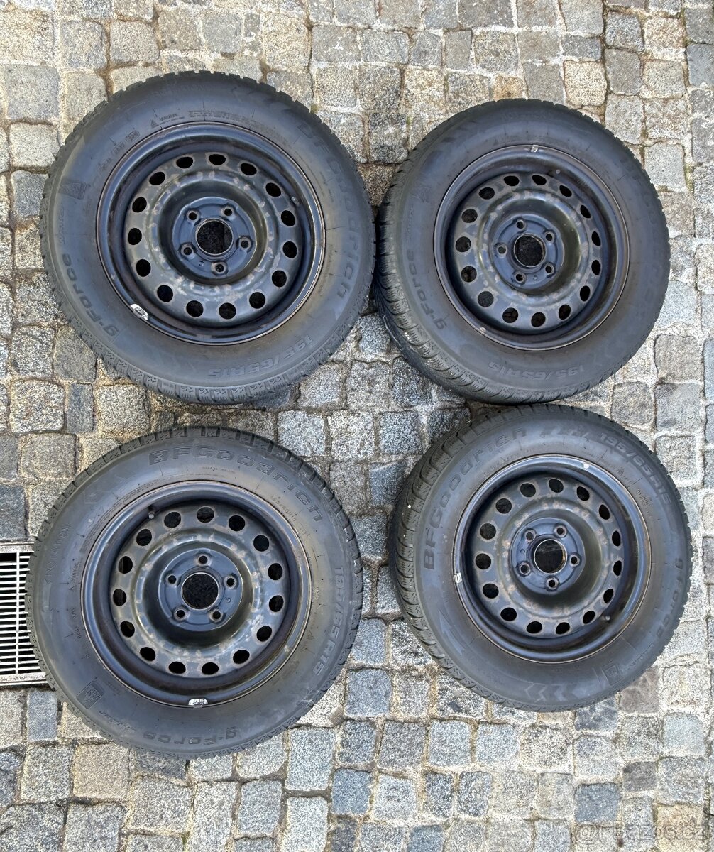 Zimní sada 5x114.3, 5,5x15 ET47, pneu 195/65 R15 - 2