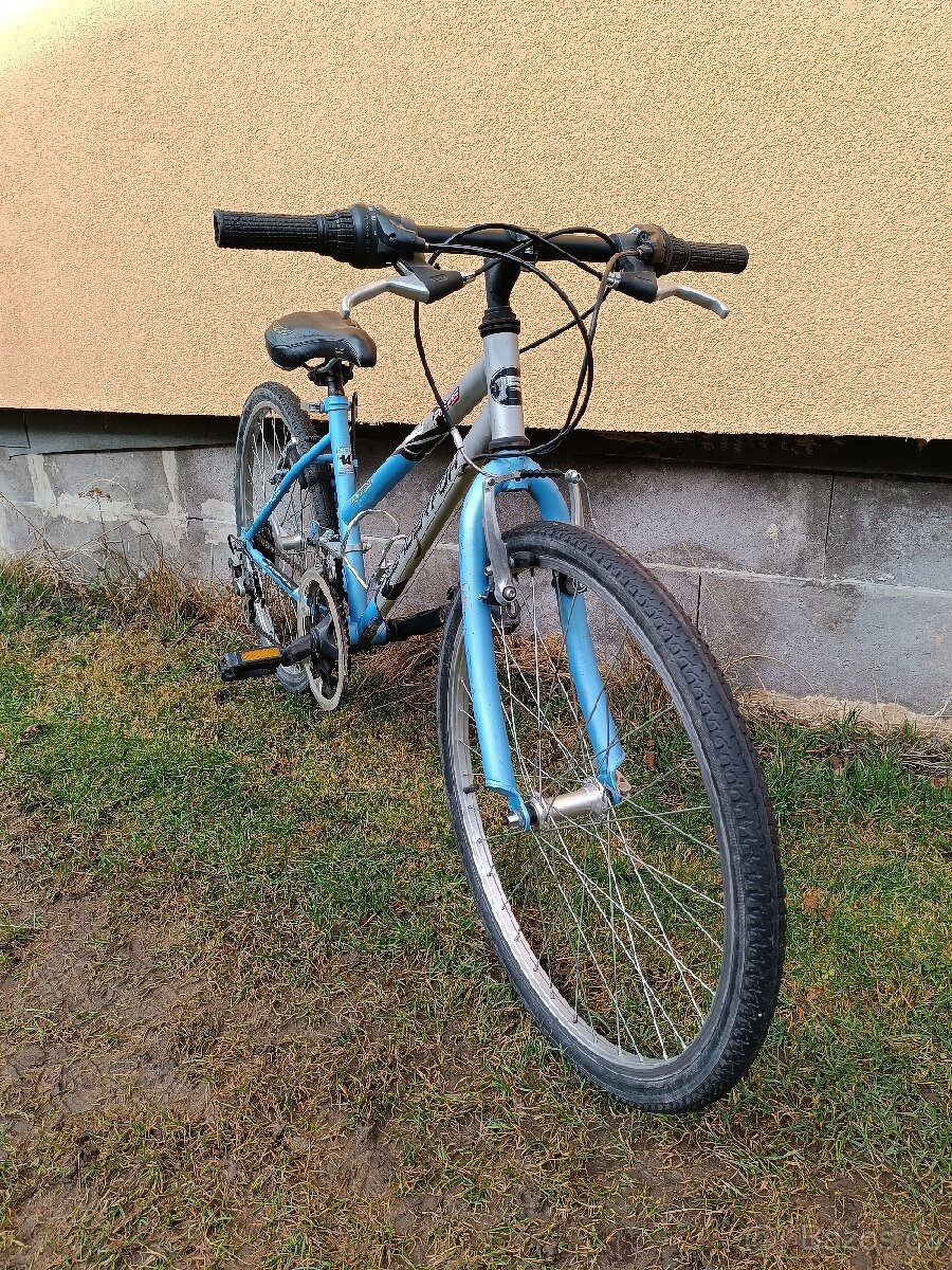 Dívčí kolo Leader Fox 24 - 2