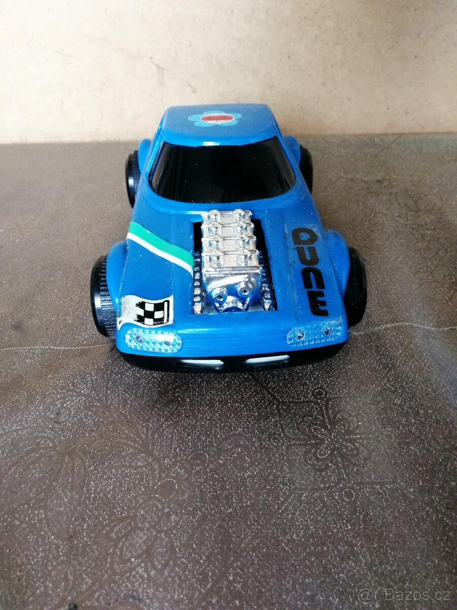 PRODÁM RETRO AUTÍČKO Z ROKU CCA 1985 - 2