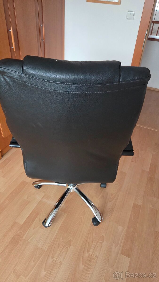 Kožené kancelářské křeslo za odvoz - 2
