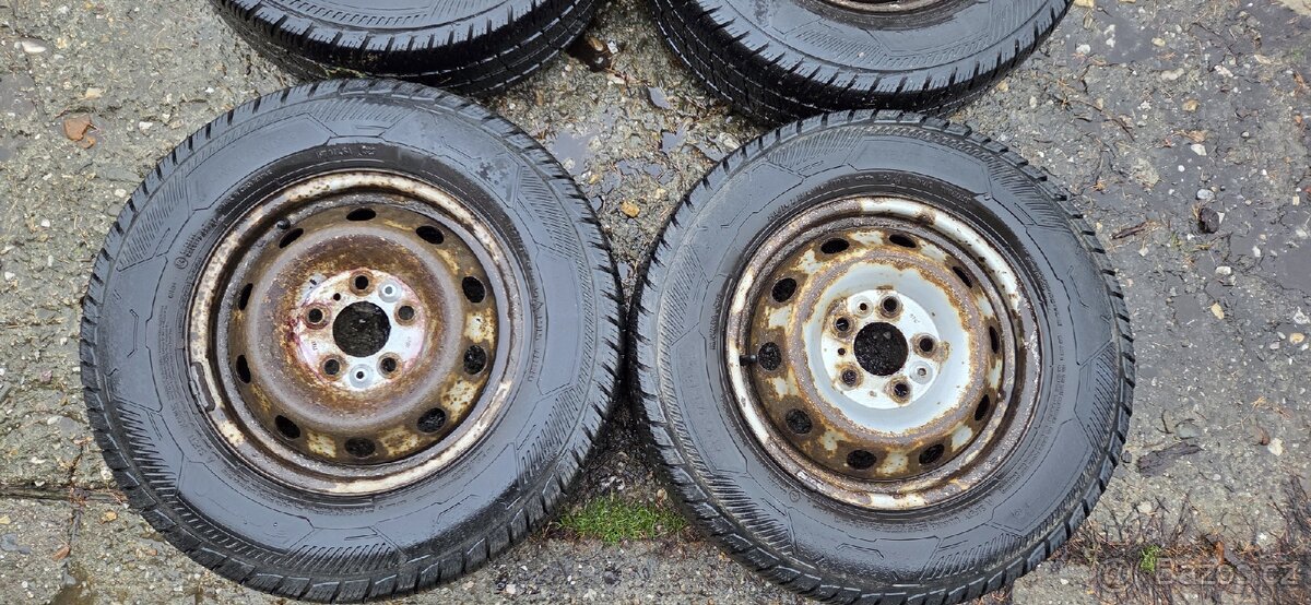 Plechové kola R15 5x118, zimní pneu 215/70C boxer, ducato - 2