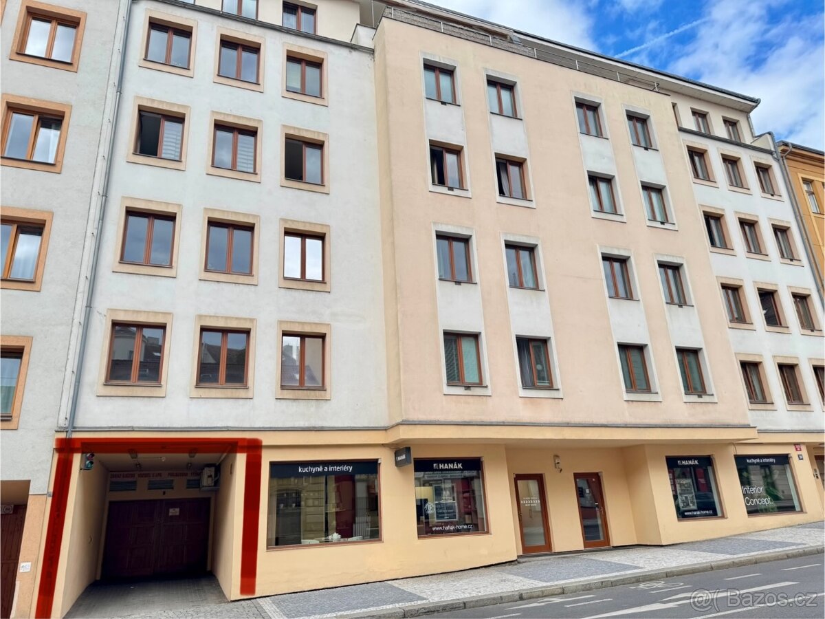 Garážového stání Husitská - Žižkov - 2