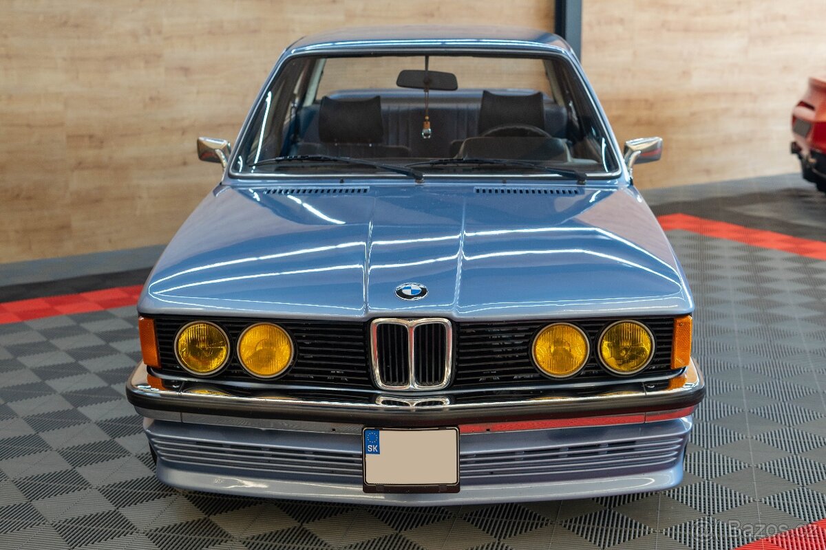 BMW Rad 3 320i E21 - celolak - 2
