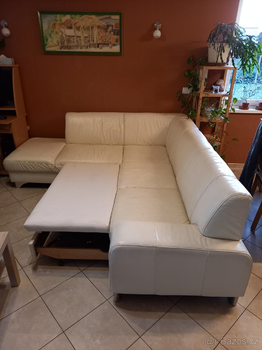 Kožená rozkládací sedačka - 2