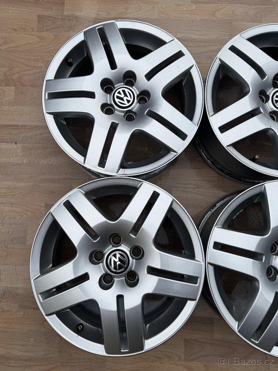Alu kola, disky r15 5x100 VW - 2