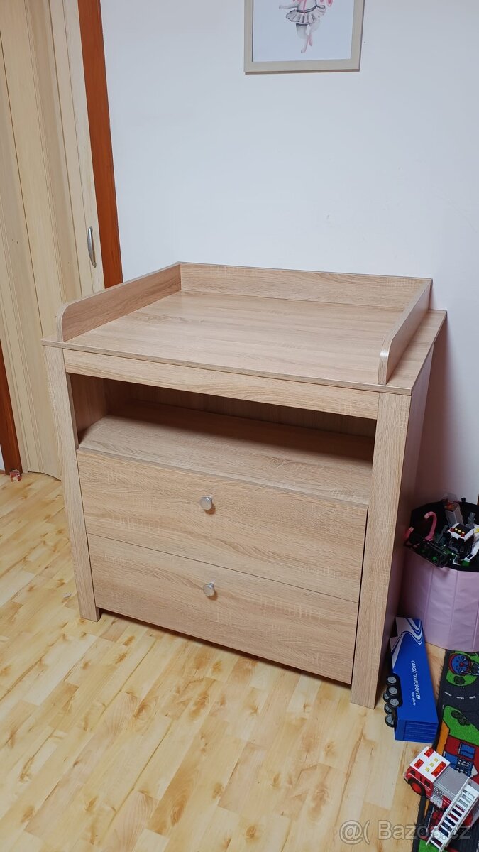 Přebalovací pult - 2