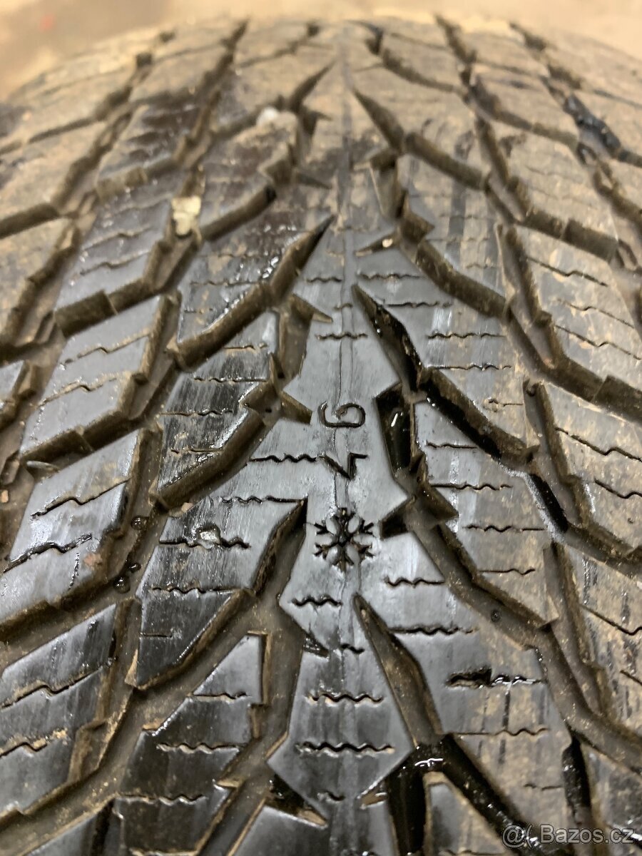 Nokian 195/65 r15 zimní - 2