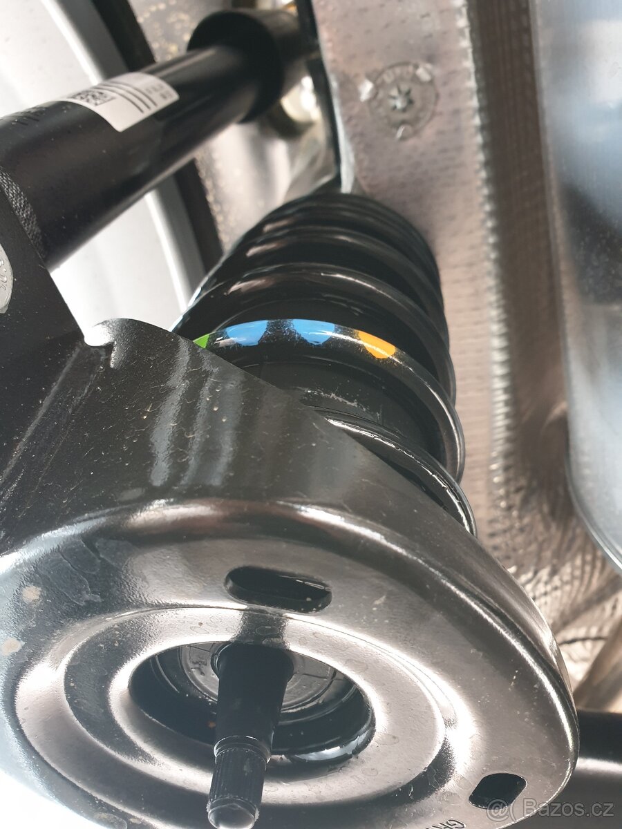 Vzduchové Mechy do SUV, Dodávky , Osobné autá - 2