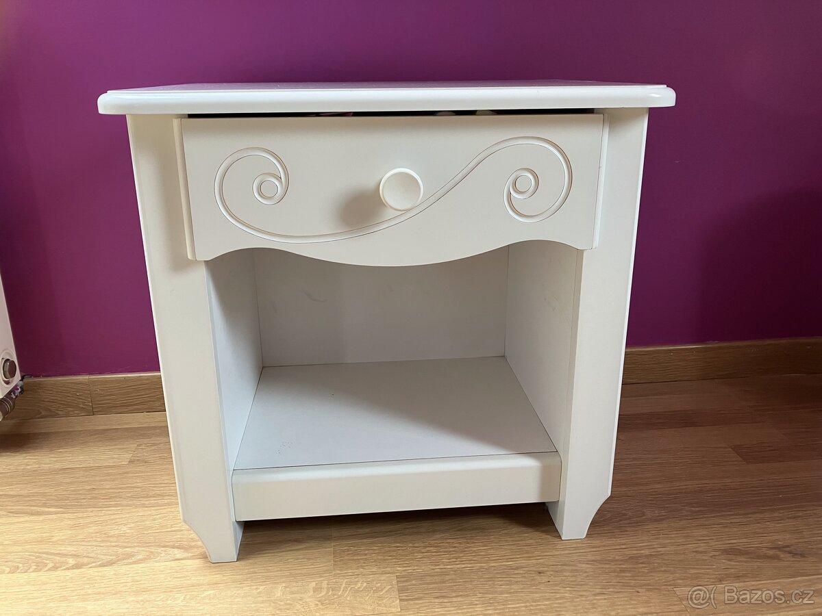 Dětský pokoj pro holky bílý - 2