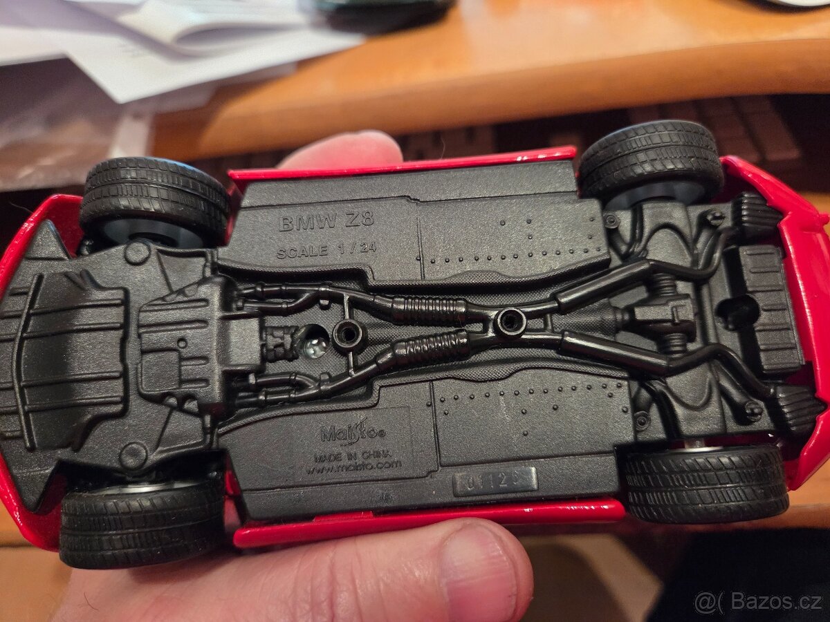 BMW Z8 model Maisto 1:24 - 2