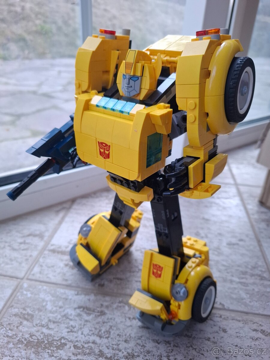 Lego 10338 Bumblebee - 2