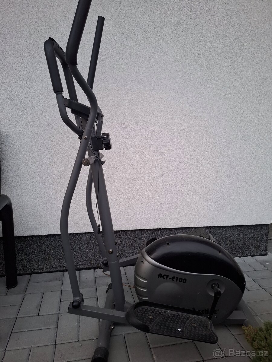 Elipticky trenažer Active - 2