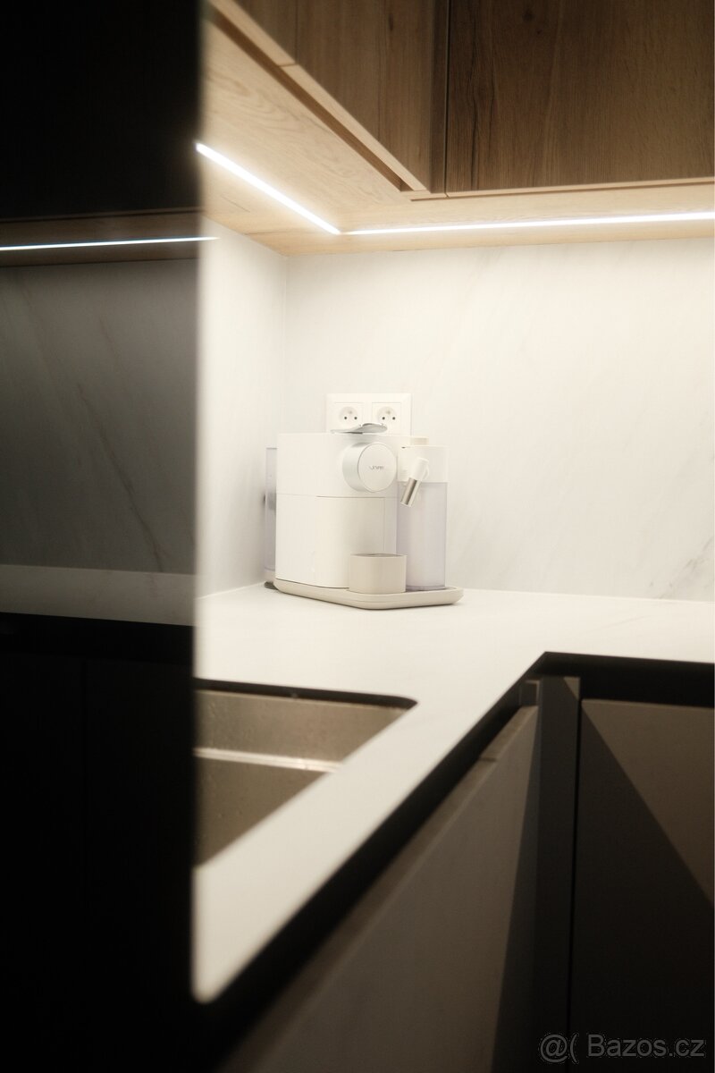 Nespresso De'Longhi Gran Latissima White - 2