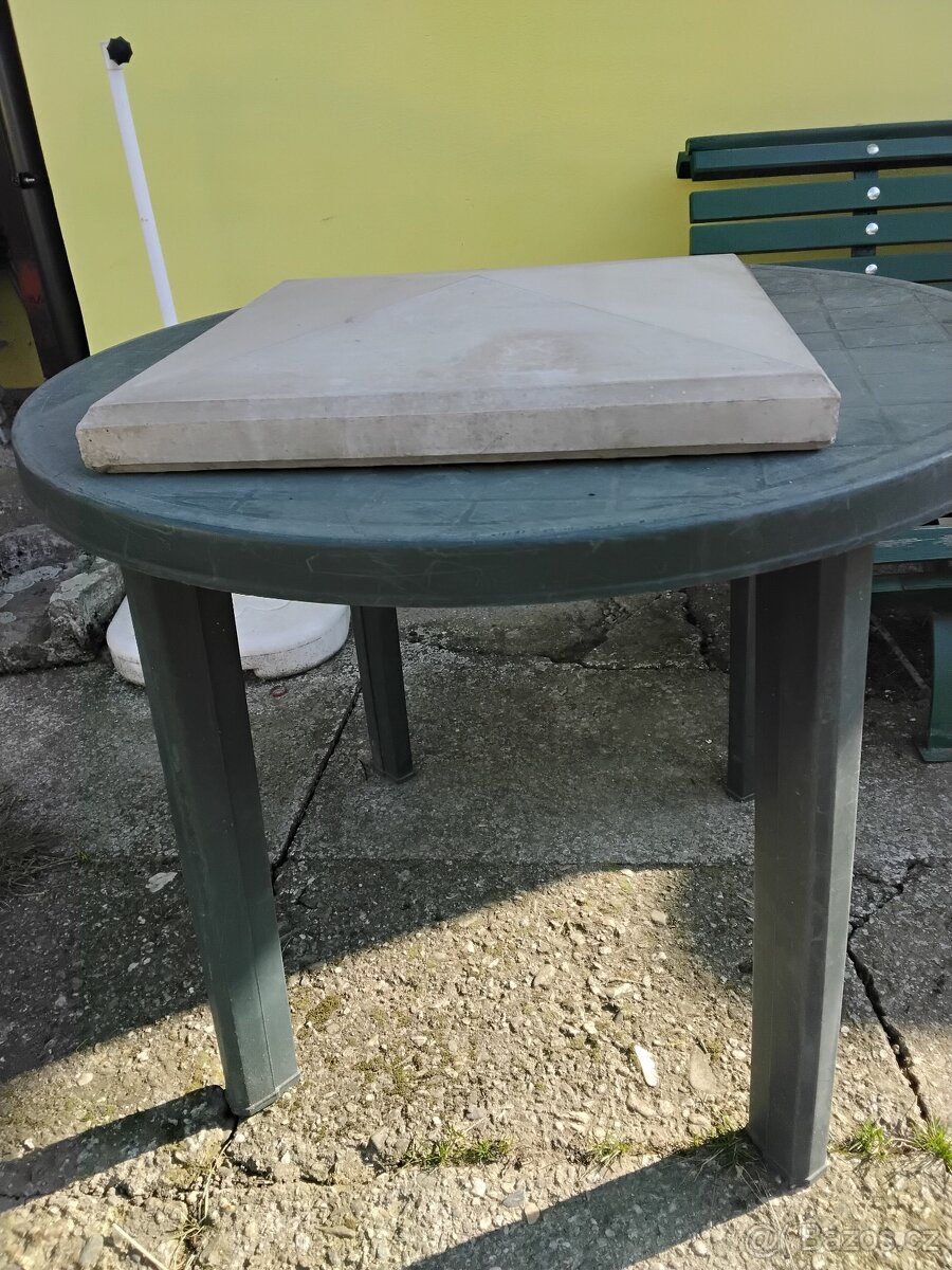 Betonová stříška na sloupek - 2