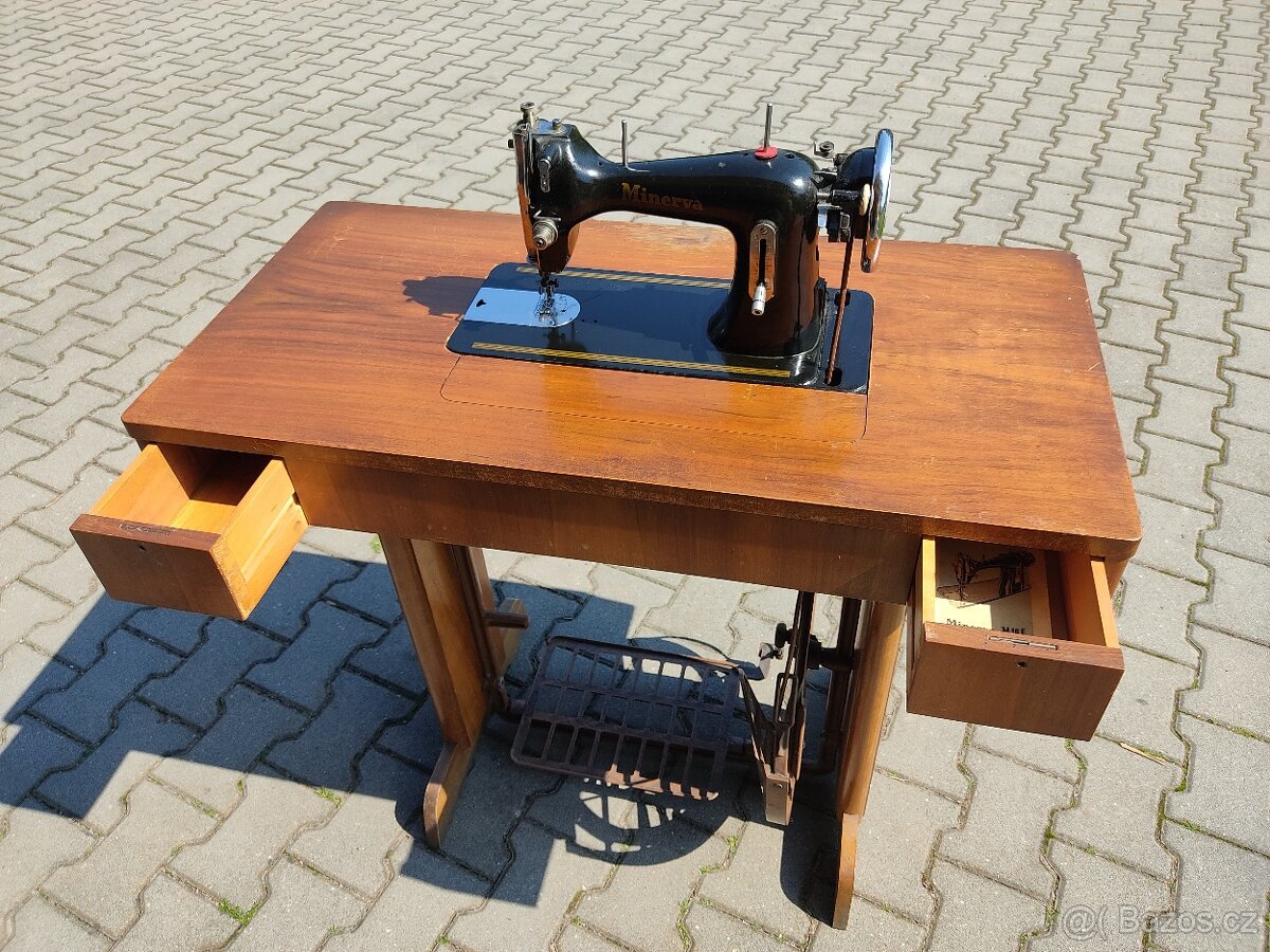Šicí stroj Minerva - 2