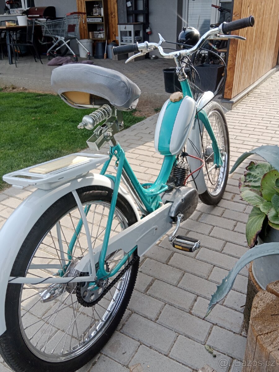 Prodám moped S 11. - 2