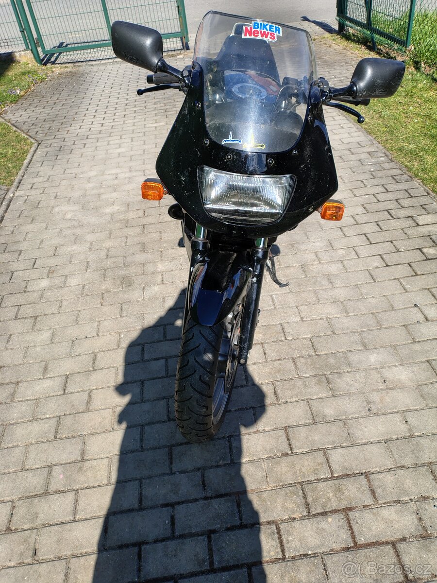 Kawasaki Gpz 500 s - 2