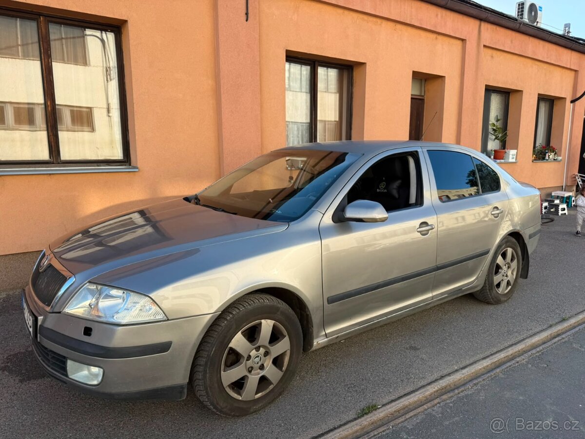 ŠKODA OCTAVIA II - 2