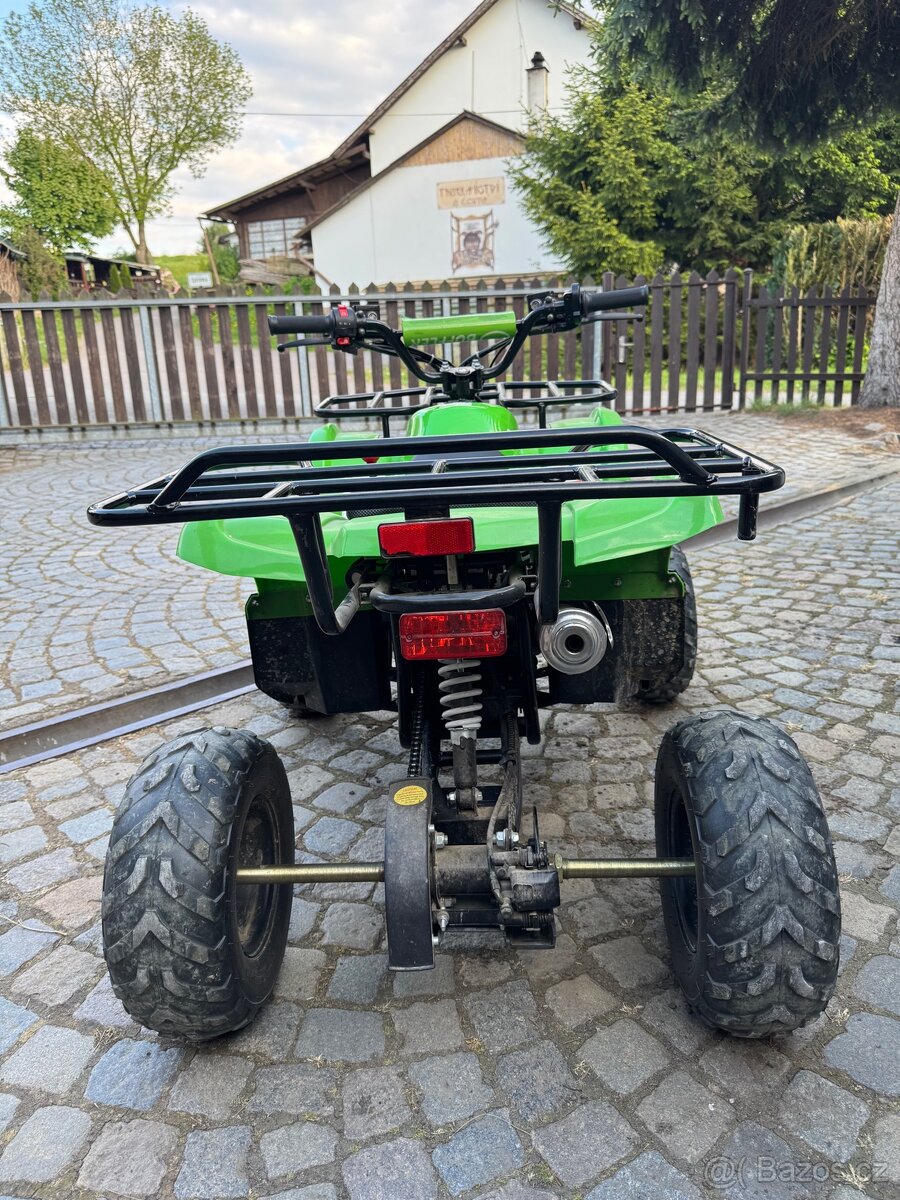 Dětská čtyřkolka