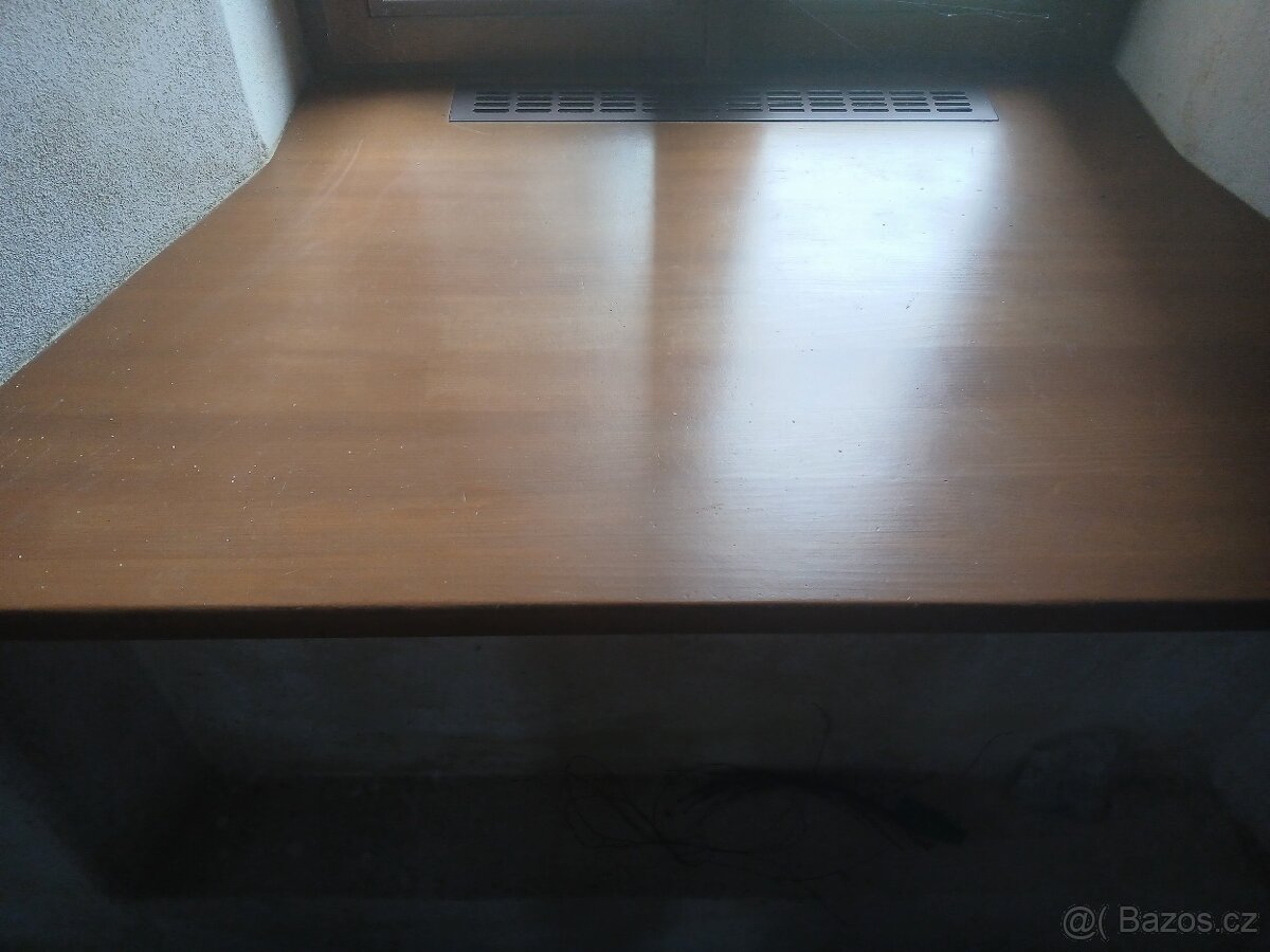 Dřevěné parapety 75x142 cm,je 10 kusů.Cena 5500 kč - 2