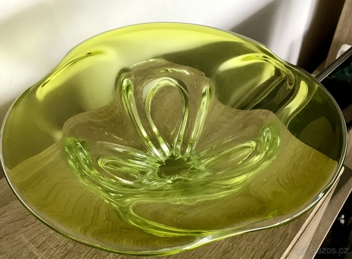 starožitná mísa hutní sklo Josefa Hospodka sklárna Chřibská - 2