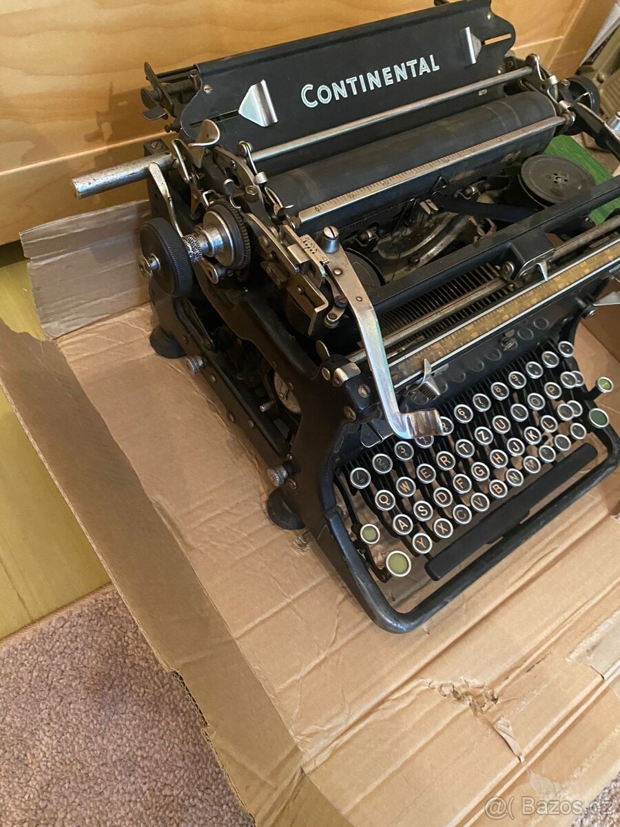 Psací stroj Continental - 2