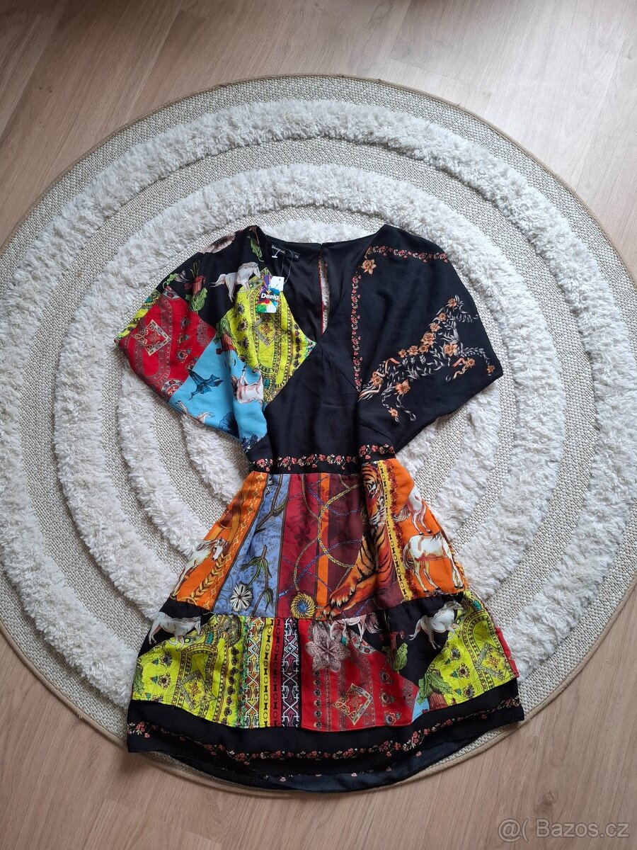 Barevné šaty Desigual - 2
