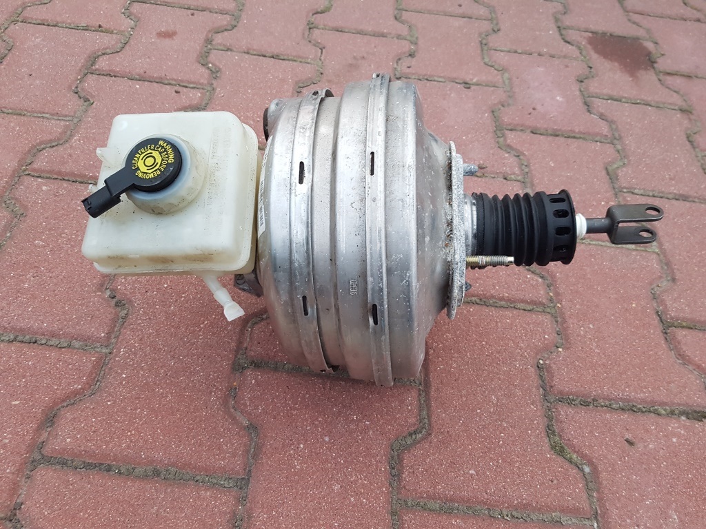 BMW Vývěva , brzdový válec , posilovač brzd - 2