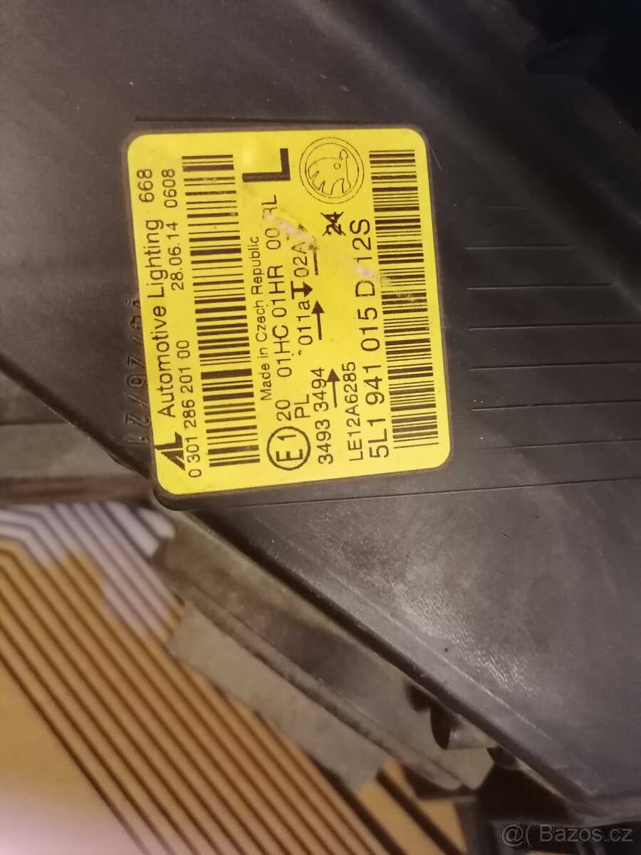 Yeti pravé přední světlo - 2