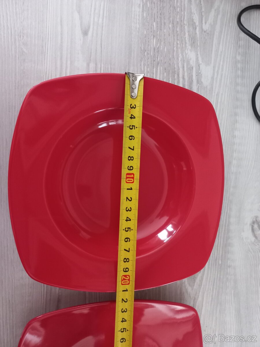 18 dílná sada talířů - 2